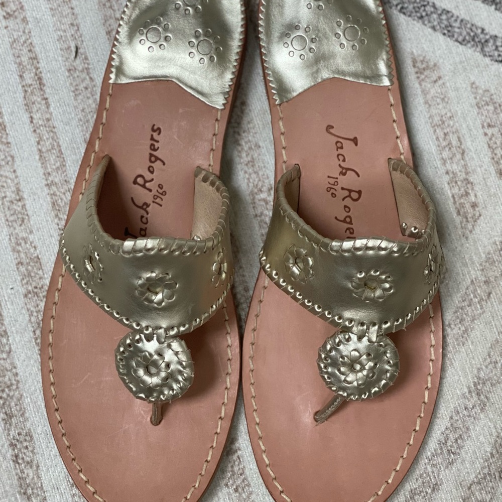 Jack Rogers NWOT Jacks Flat Sandal in Platinum.